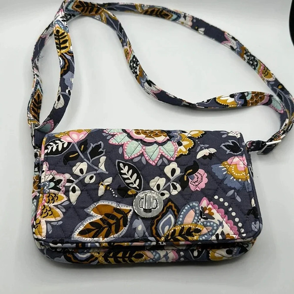 Vera Bradley Turnlock Crossbody Charmon Meadow - Picture 1 of 7